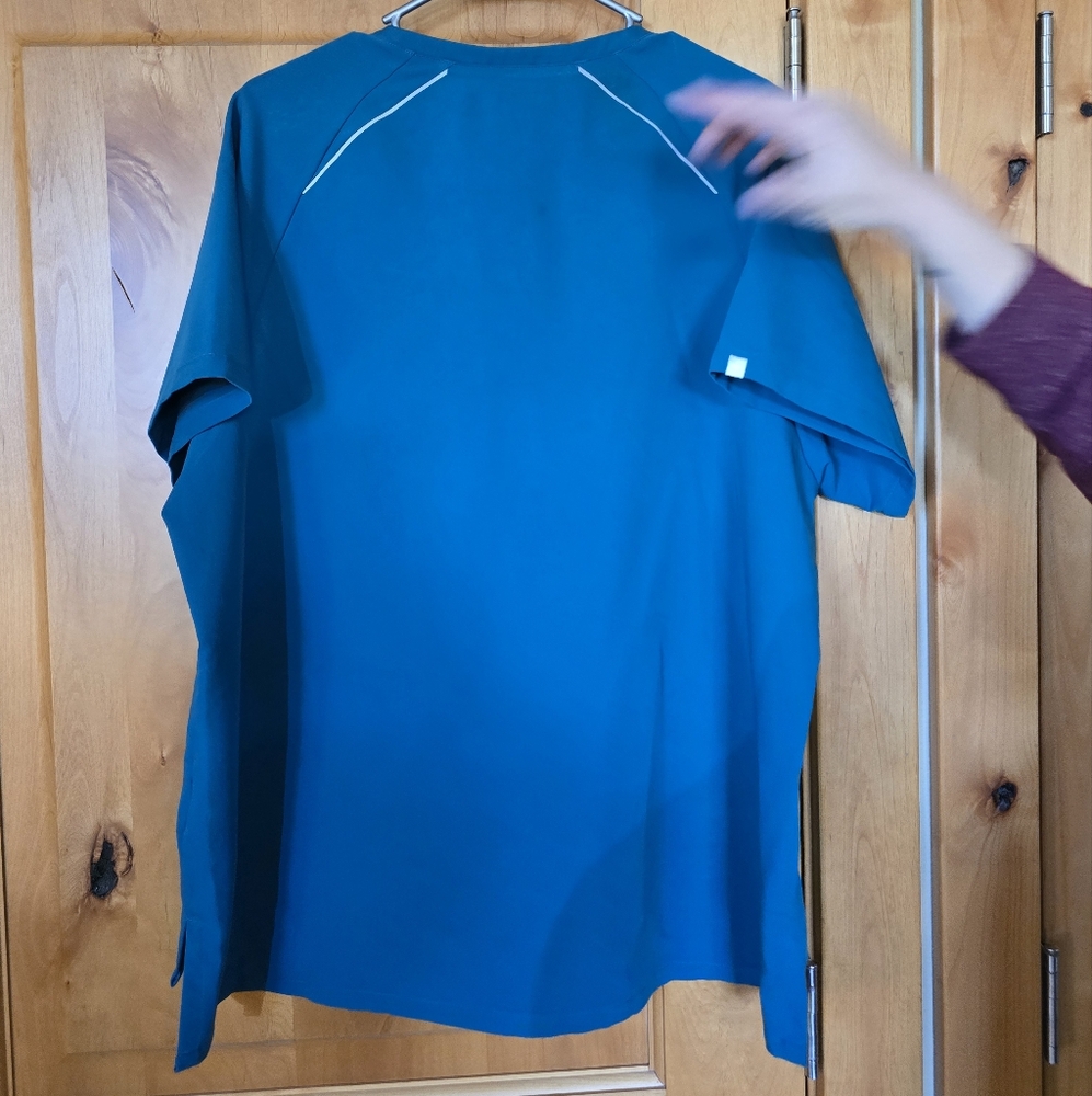 Figs Pacific Blue XXL limited scrub top
